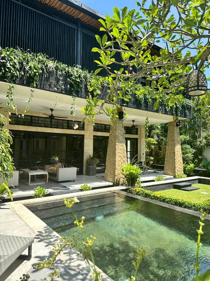 Amanputri Villa เซมินยัค ภายนอก รูปภาพ