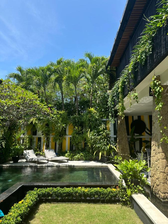 Amanputri Villa เซมินยัค ภายนอก รูปภาพ