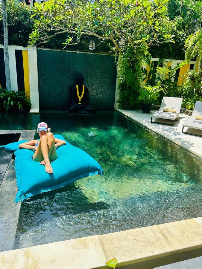 Amanputri Villa เซมินยัค ภายนอก รูปภาพ